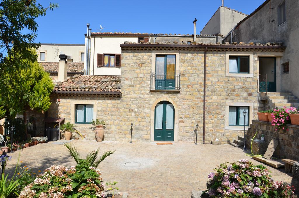 La Carretteria Guest House Mistretta Room photo