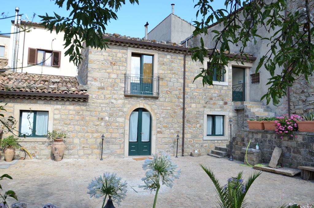 La Carretteria Guest House Mistretta Exterior photo